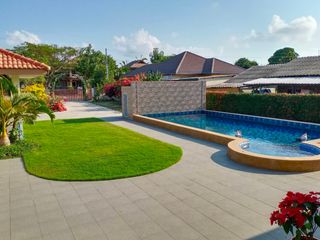For sale 4 bedrooms house in Mueang Rayong, Rayong