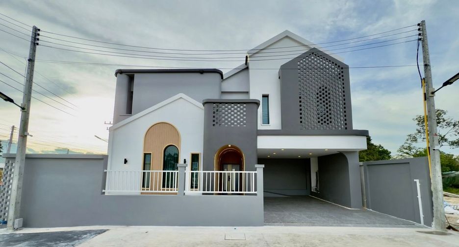 À vendre 5 chambres villa à Bang Lamung, Chonburi