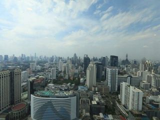 Wohnung zur Miete mit 3 Zimmer in Khlong Toei, Bangkok