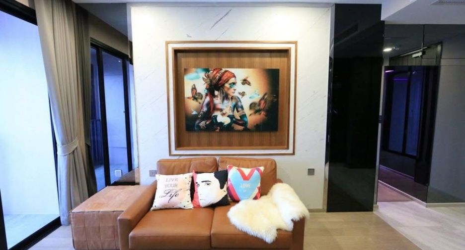 For rent 3 bedrooms condo in Khlong Toei, Bangkok