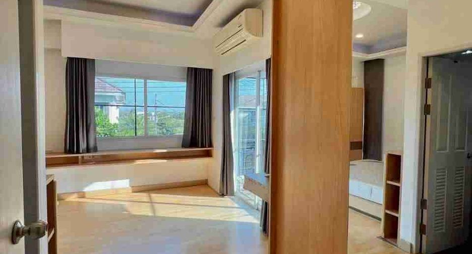 出售 3 卧室 独立屋 在 Lat Krabang, 曼谷