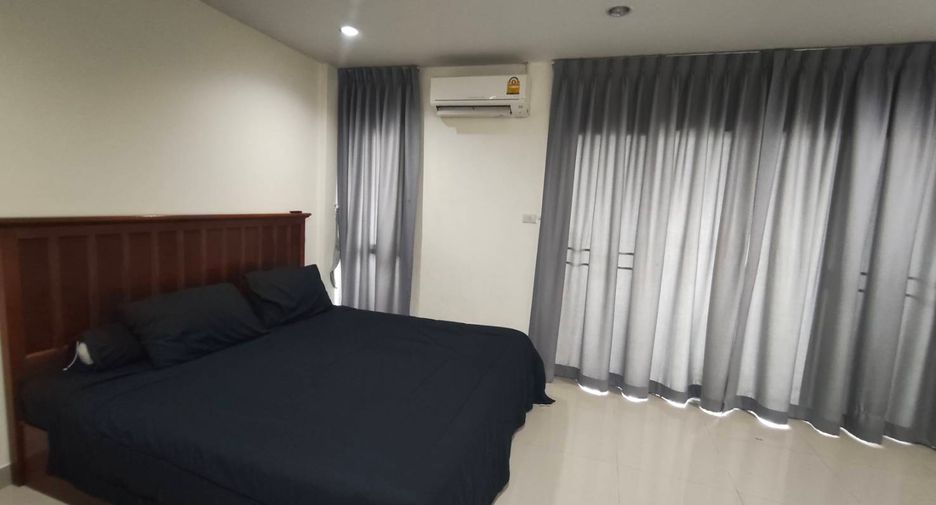 Reihenhaus zum Kauf mit 4 Zimmer in Wang Thonglang, Bangkok
