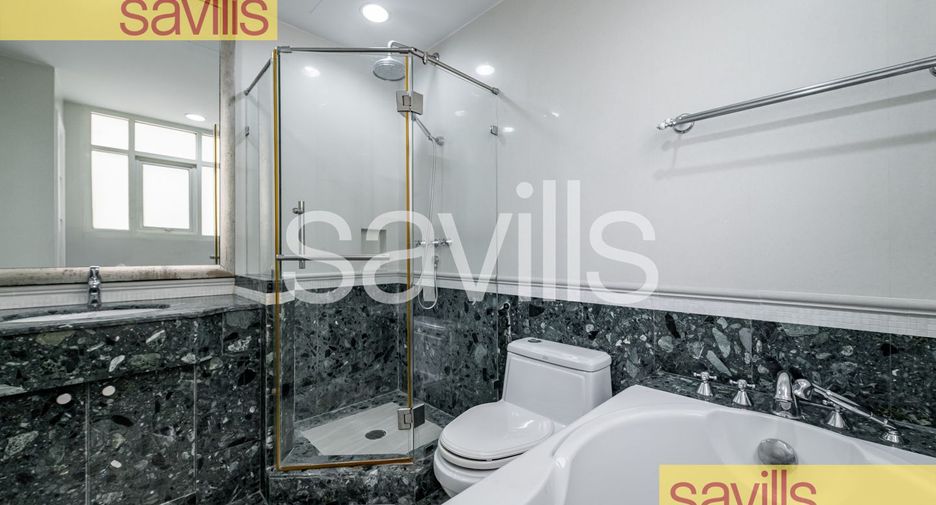 For rent 3 bedrooms condo in Sathon, Bangkok