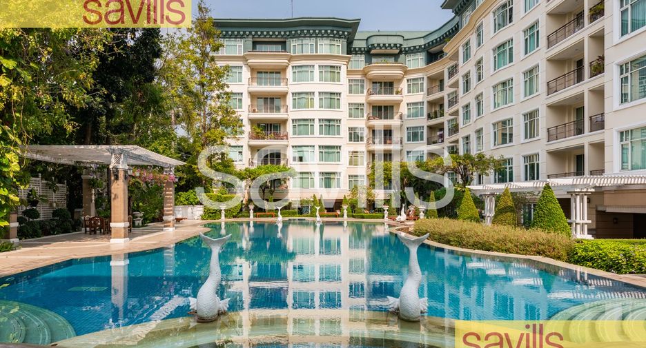 For rent 3 bedrooms condo in Sathon, Bangkok