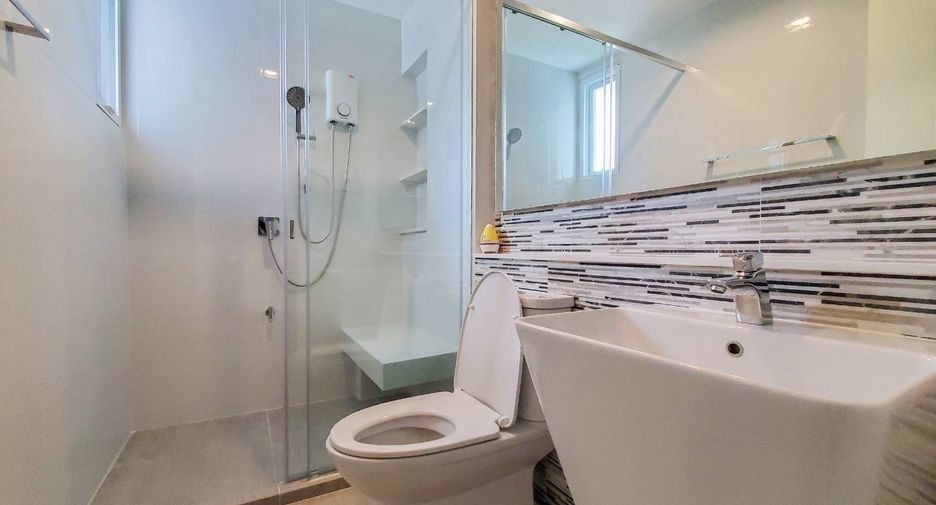 For sale 4 bedrooms house in Lat Krabang, Bangkok