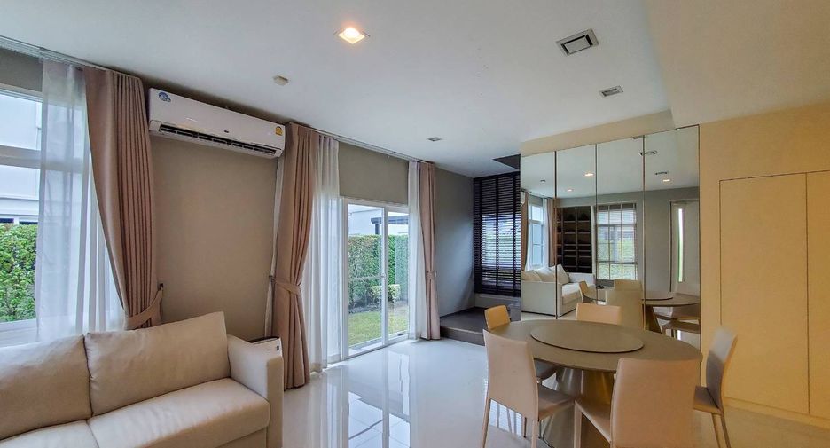 For sale 4 bedrooms house in Lat Krabang, Bangkok