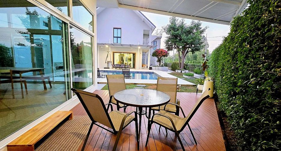 Villa en alquiler de 5 habitaciones en San Pa Tong, Chiang Mai