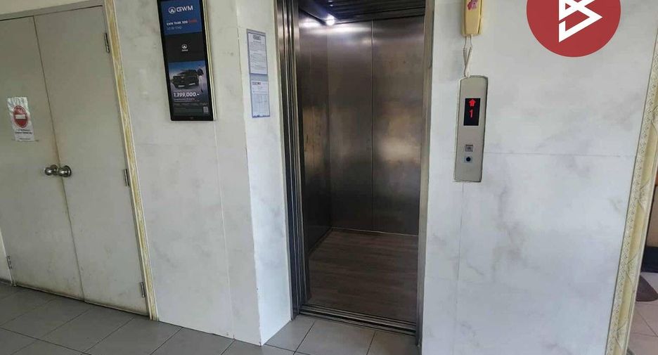 For sale 1 bed condo in Mueang Chon Buri, Chonburi