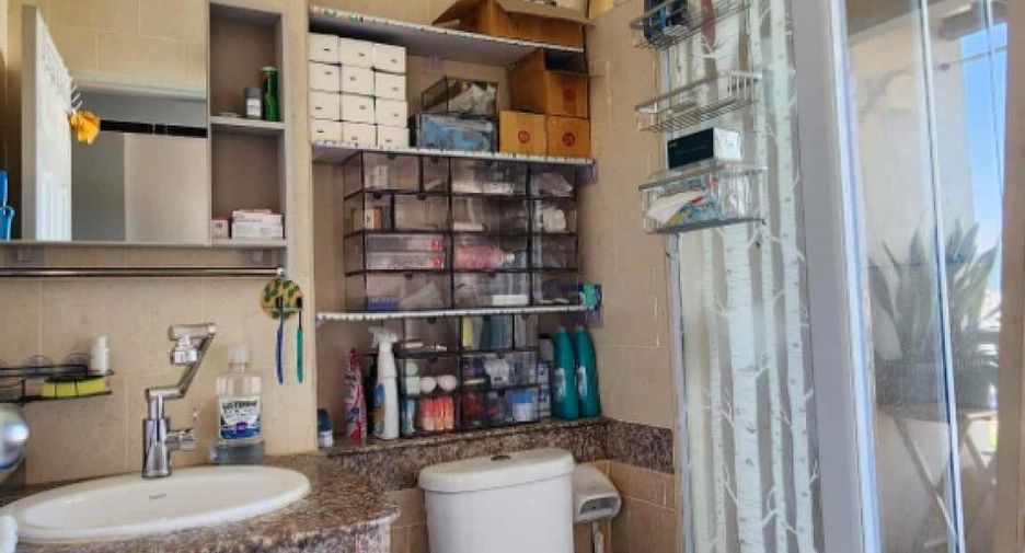 For sale 1 bed condo in Mueang Chon Buri, Chonburi