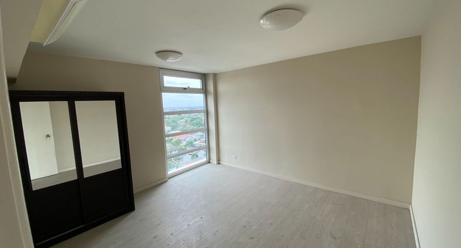 For rent and for sale 3 bedrooms condo in Pak Kret, Nonthaburi