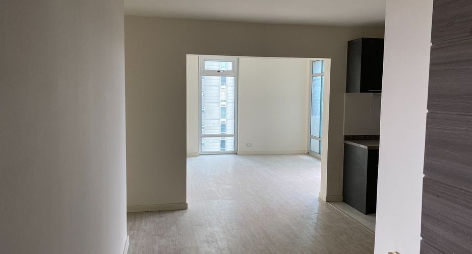 For rent and for sale 3 bedrooms condo in Pak Kret, Nonthaburi