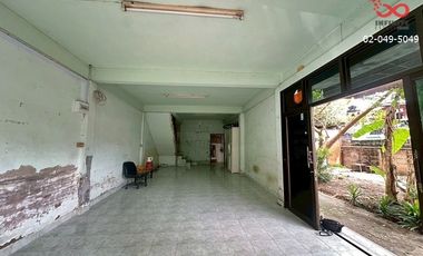 À vendre 2 chambres maison de ville à Bangkok Noi, Bangkok