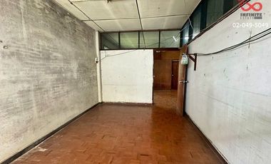 À vendre 2 chambres maison de ville à Bangkok Noi, Bangkok