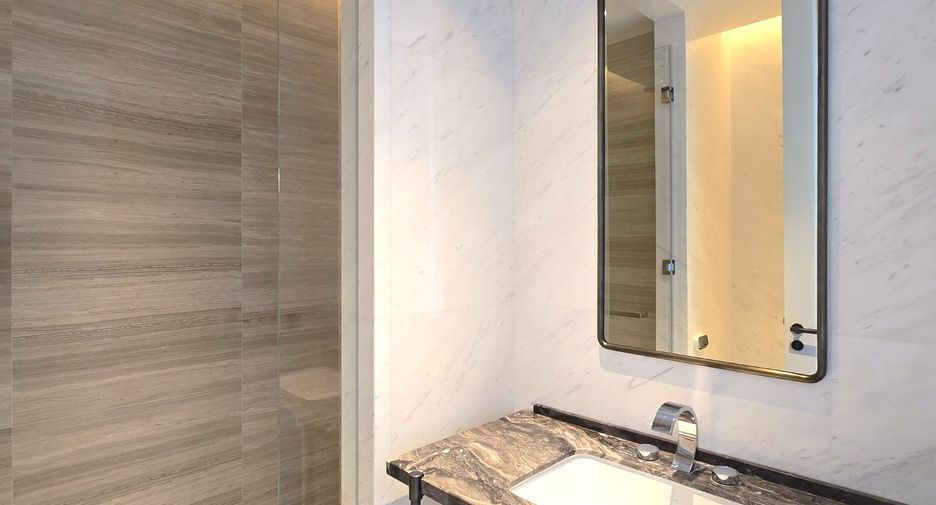 For rent and for sale 5 bedrooms condo in Sathon, Bangkok