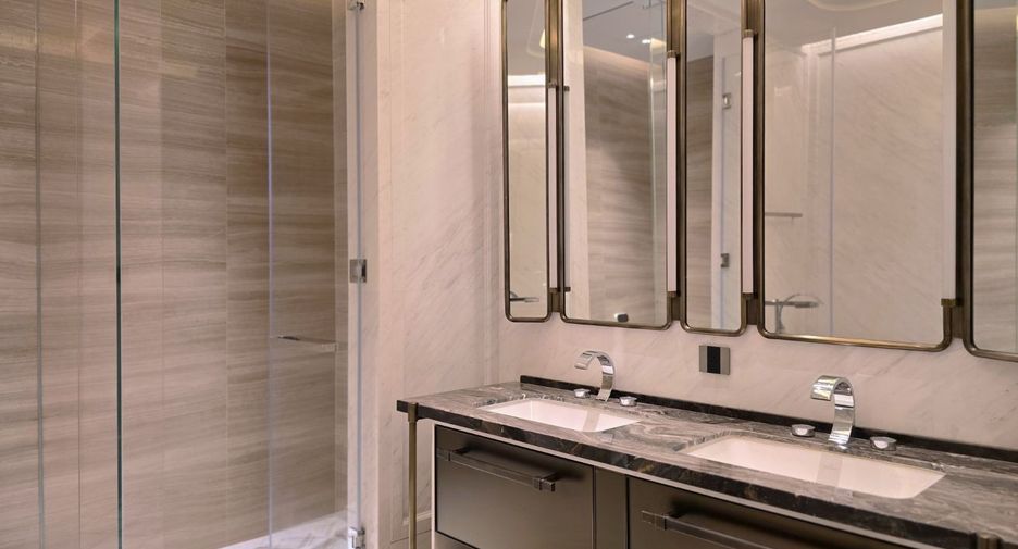 For rent and for sale 5 bedrooms condo in Sathon, Bangkok