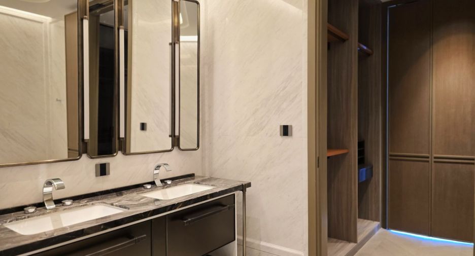 For rent and for sale 5 bedrooms condo in Sathon, Bangkok