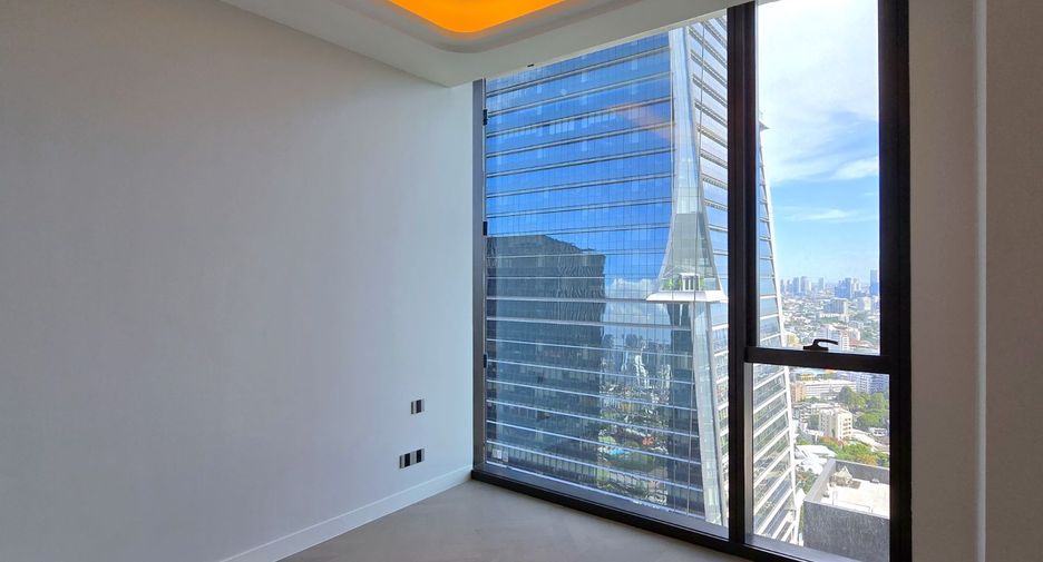 For rent and for sale 5 bedrooms condo in Sathon, Bangkok
