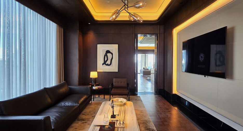 For rent and for sale 5 bedrooms condo in Sathon, Bangkok