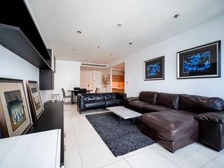 For rent 2 ベッドルーム condo in Pathum Wan, Bangkok