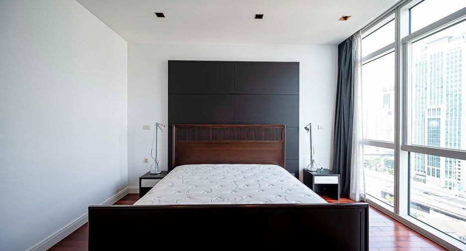 For rent 2 ベッドルーム condo in Pathum Wan, Bangkok