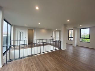 For rent 3 bedrooms house in Huai Khwang, Bangkok