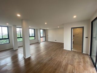 For rent 3 bedrooms house in Huai Khwang, Bangkok