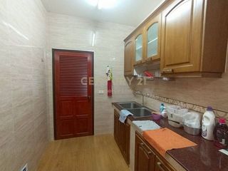 For sale 4 bedrooms townhouse in Huai Khwang, Bangkok