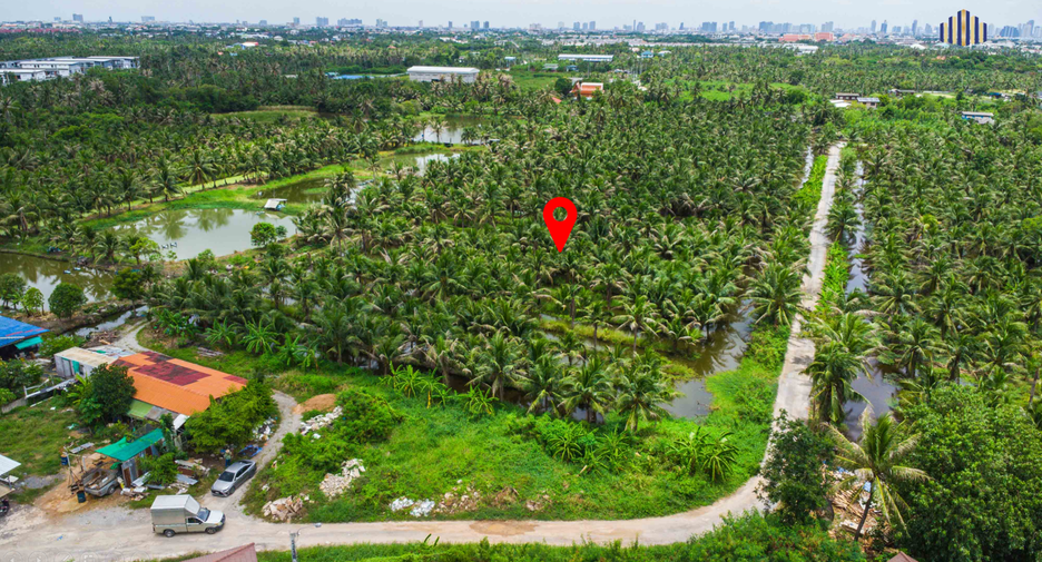 Terreno en venta en Bang Khun Thian, Bangkok