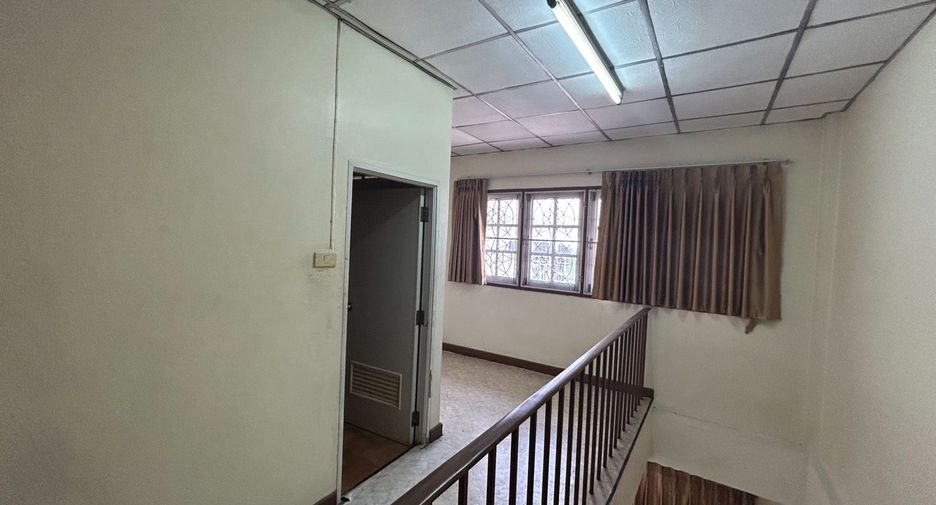 Продажа 2 спальни офис в Mueang Chon Buri, Чонбури