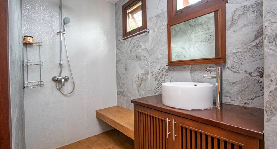For sale 8 bedrooms house in Hang Dong, Chiang Mai