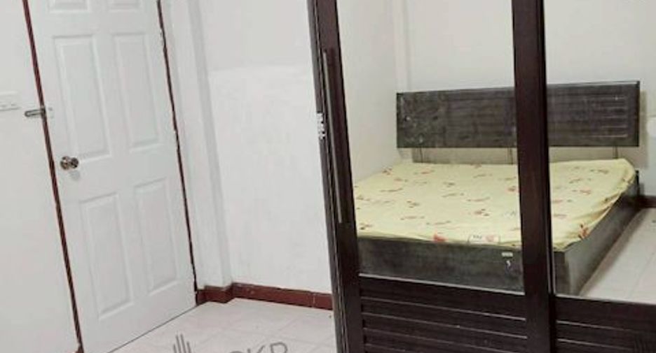 Продажа 3 спальни дом в Si Racha, Чонбури