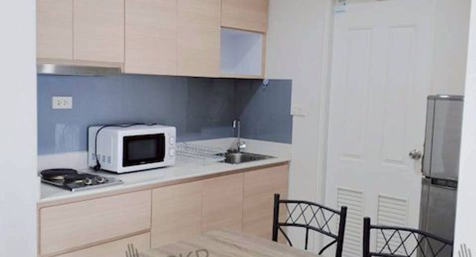 For sale 1 bed condo in Si Racha, Chonburi