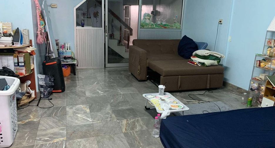 Local comercial en venta de 4 habitaciones en Ban Pong, Ratchaburi
