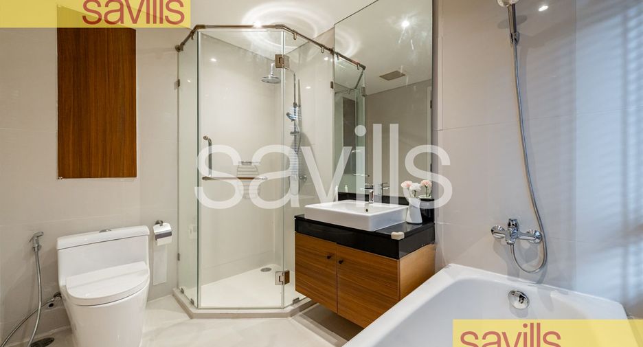 For rent 2 bedrooms condo in Khlong Toei, Bangkok