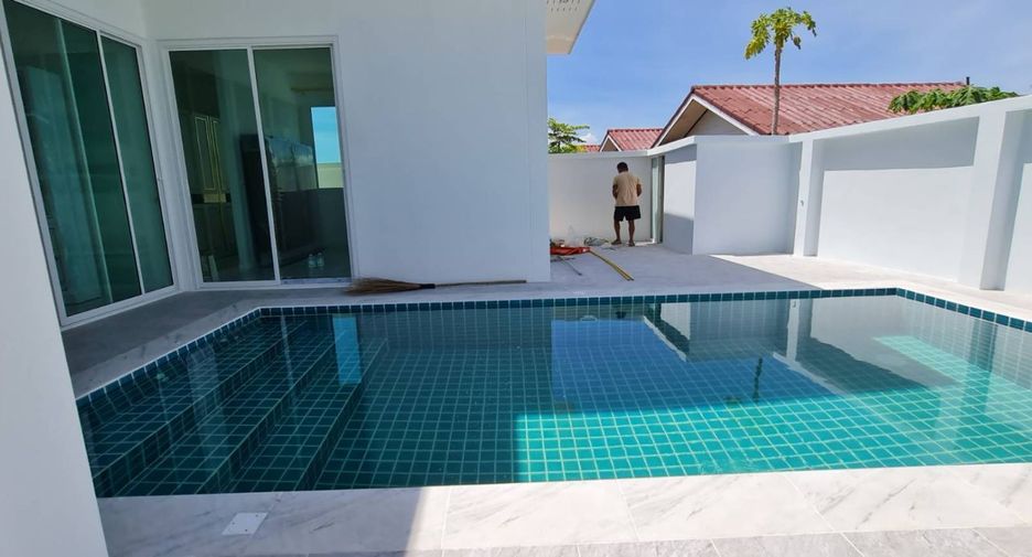 Villa en alquiler de 3 habitaciones en Bang Lamung, Chonburi