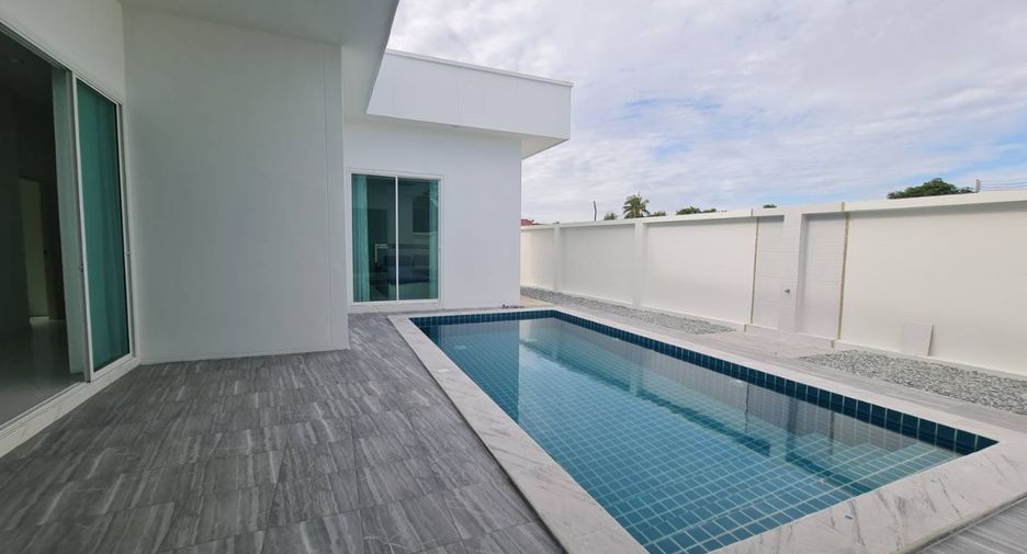 Villa en alquiler de 3 habitaciones en Bang Lamung, Chonburi