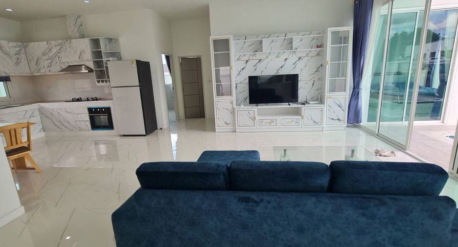 Villa en alquiler de 3 habitaciones en Bang Lamung, Chonburi