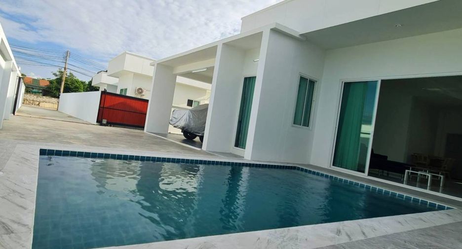 Villa en alquiler de 3 habitaciones en Bang Lamung, Chonburi