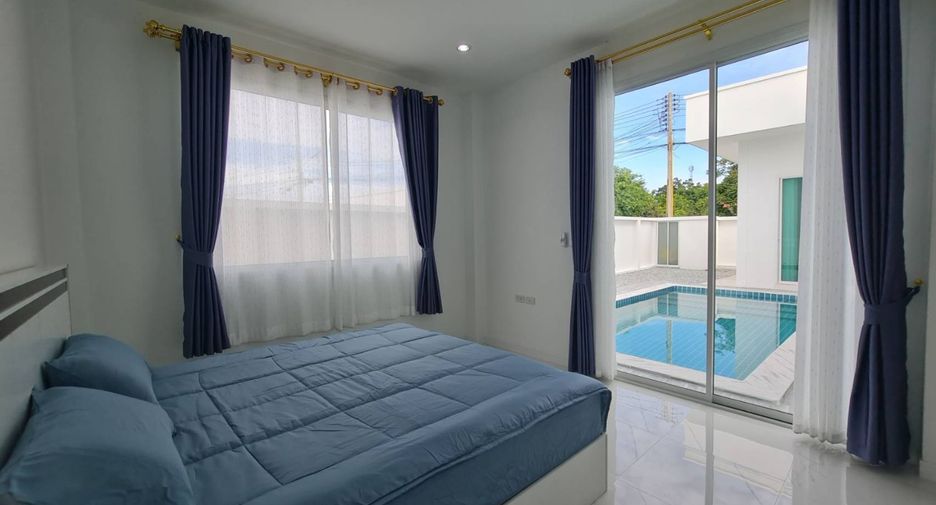 Villa en alquiler de 3 habitaciones en Bang Lamung, Chonburi