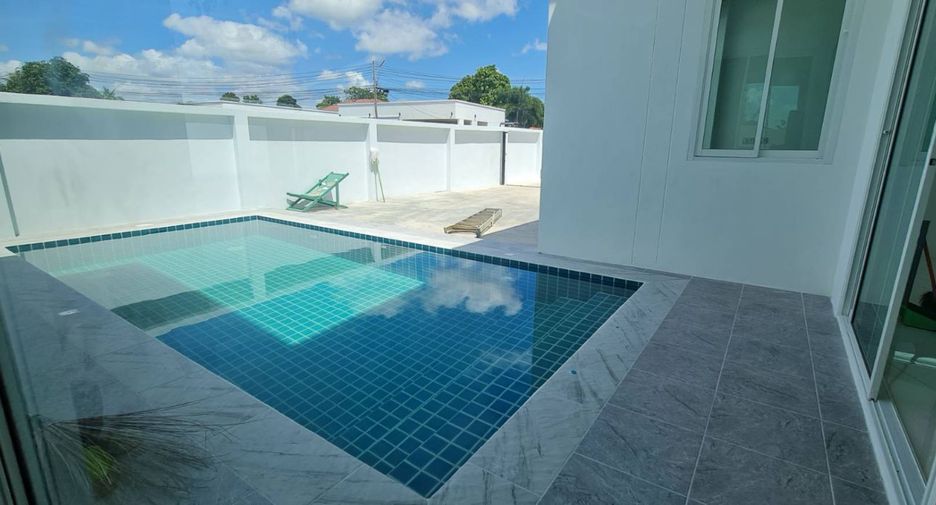 Villa en alquiler de 3 habitaciones en Bang Lamung, Chonburi