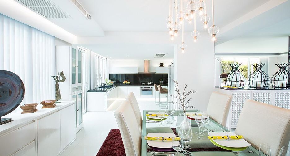 For sale 4 bedrooms house in Din Daeng, Bangkok