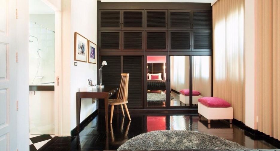 For sale 4 bedrooms house in Din Daeng, Bangkok