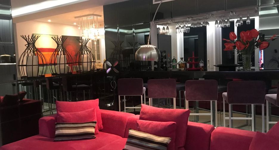 For sale 4 bedrooms house in Din Daeng, Bangkok