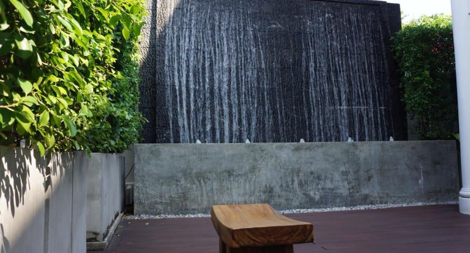 For sale 4 bedrooms house in Din Daeng, Bangkok