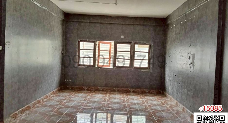 For rent 3 bedrooms retail Space in Bang Bon, Bangkok