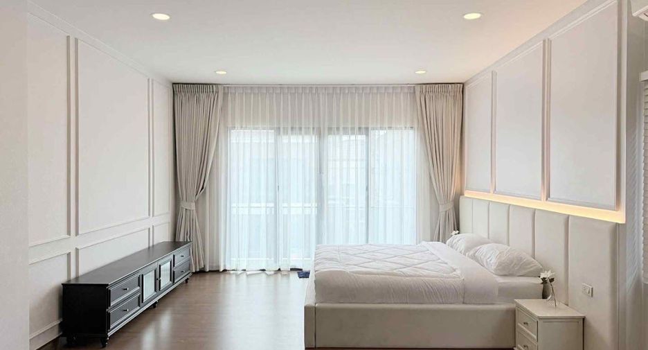 Haus zur Miete mit 5 Zimmer in Bang Phli, Samut Prakan