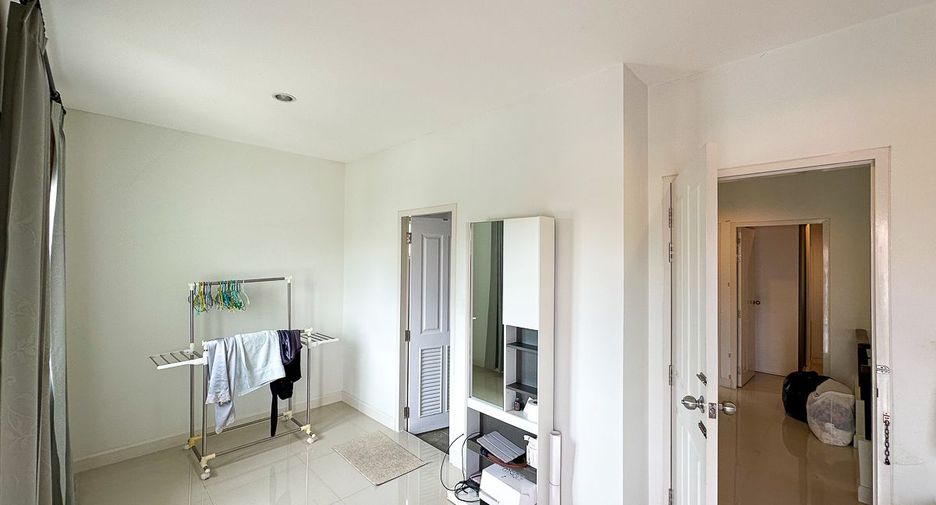 For rent 3 bedrooms house in Mueang Chiang Mai, Chiang Mai