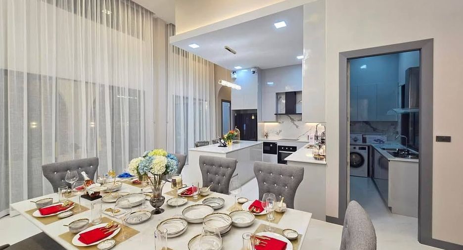 For sale 4 bedrooms house in Bang Lamung, Chonburi