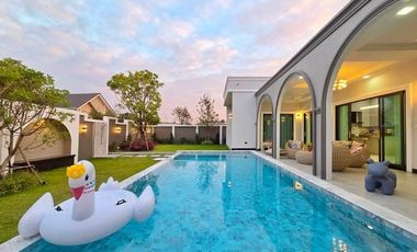 Haus zum Kauf mit 4 Zimmer in Bang Lamung, Chonburi