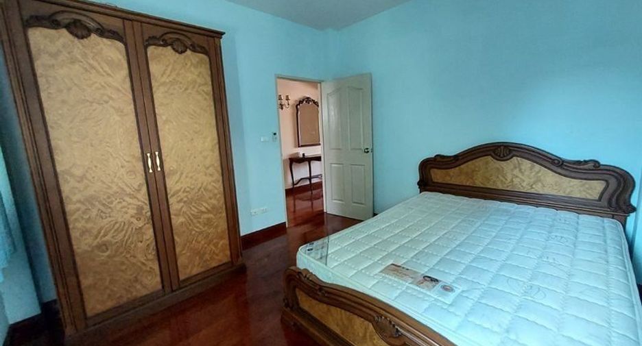 For rent 3 bedrooms house in Mueang Chon Buri, Chonburi